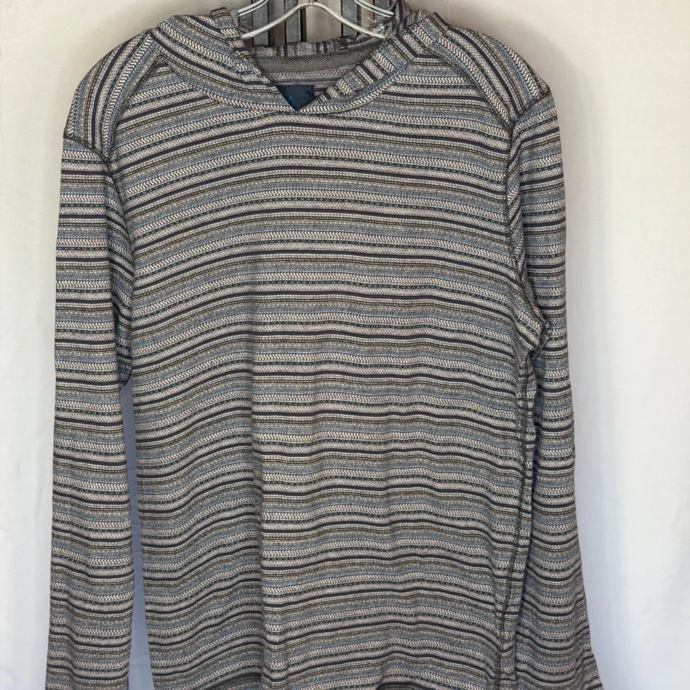 Prana Gray Striped‎ Long Sleeve Tee
